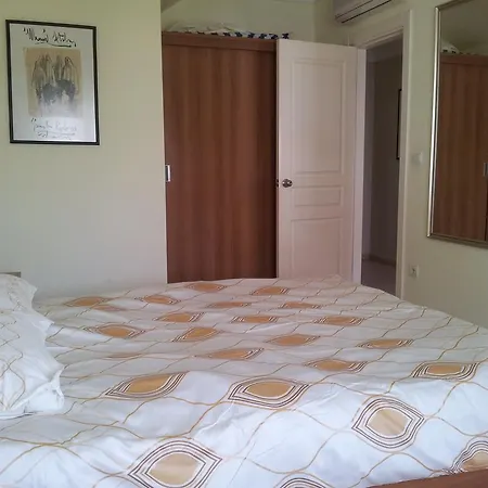 Apartament Hill Ii *